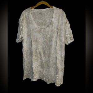 LIKE NEW! WORN TWICE! American Eagle’s Aerie Size Medium Short Sleeve T-Shirt